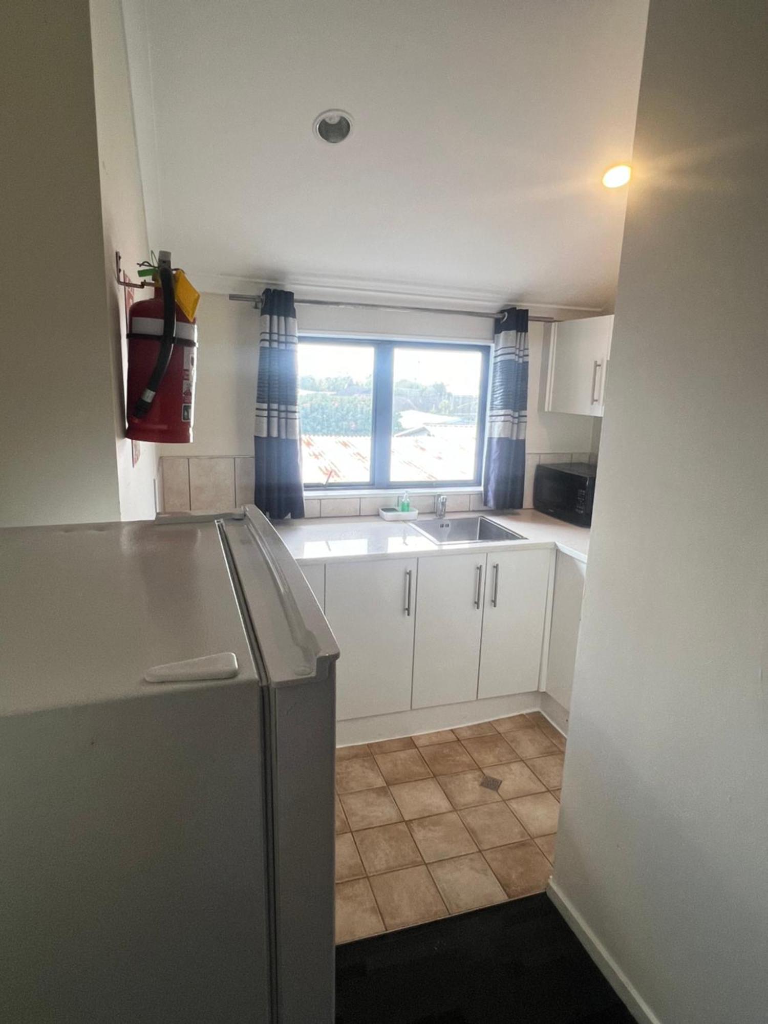 Walmsley Motel Mangere Оукланд Екстериор снимка